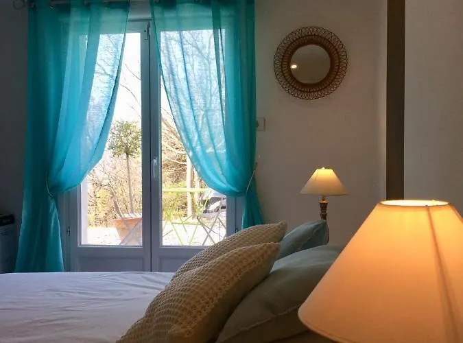 Oda ve Kahvaltı Le Mapillon 3*